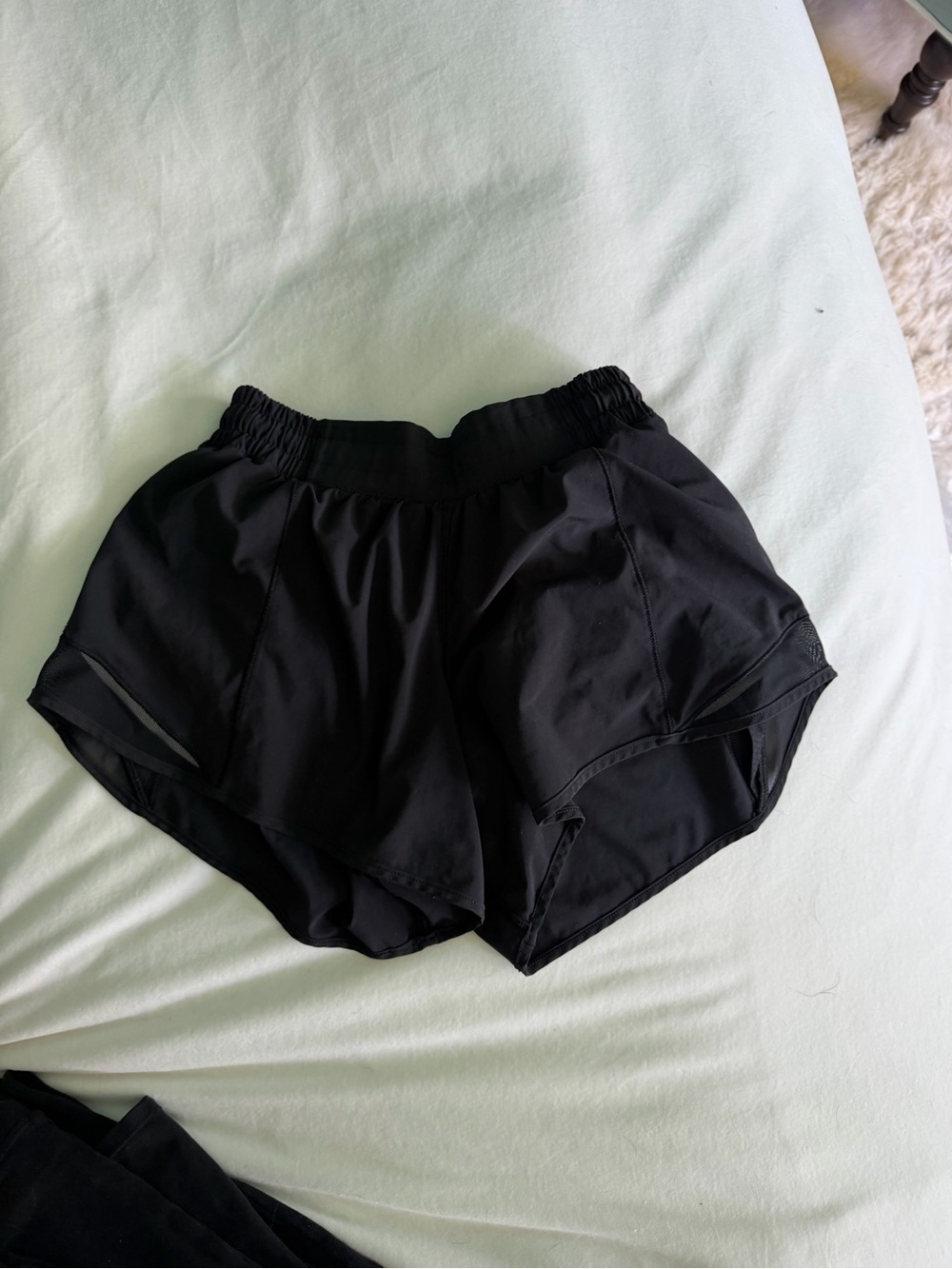 lululemon athletica Black Women's Athletic Shorts - Picture 1 of 2